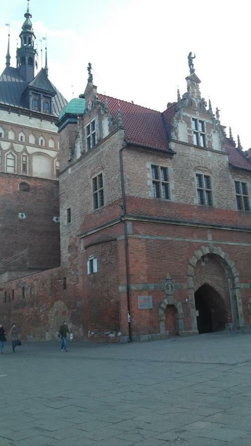 W Kamienicy Apartment Gdansk Luaran gambar